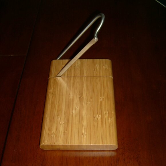 Bamboo Cheese Board with Stainless Steel Blade (Cheese Slicer), VGUC - Picture 2 of 3